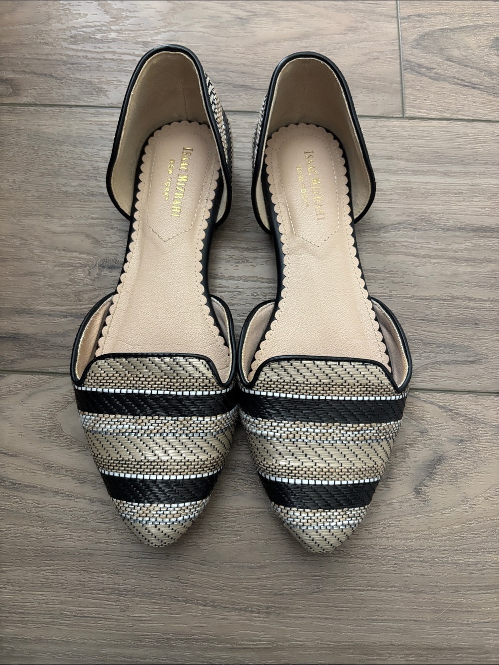 Isaac Mizrahi Black and Tan Flats